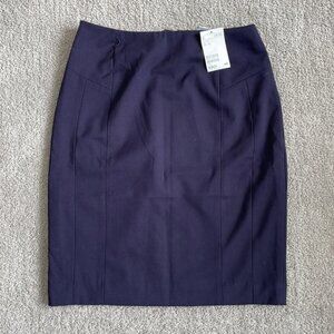 NWT HM Navy Skirt Size 6
